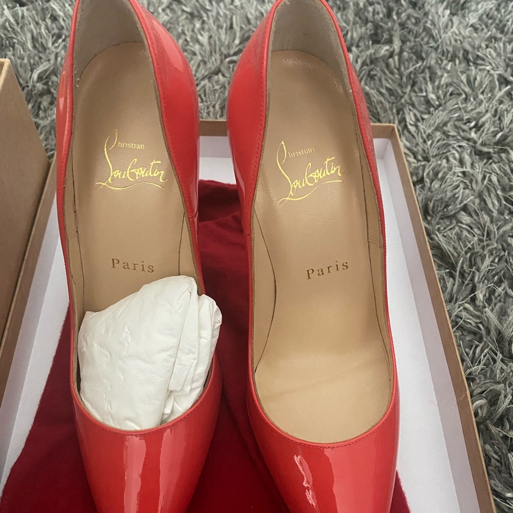 Christian louboutin size 5 Good Condition